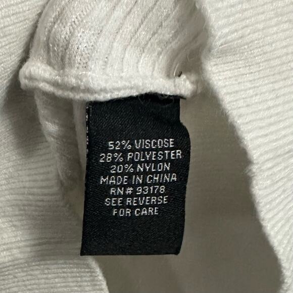 Love at First Find Ribbed Crewneck Dolman Shirt White Womens Small - Picture 5 of 5